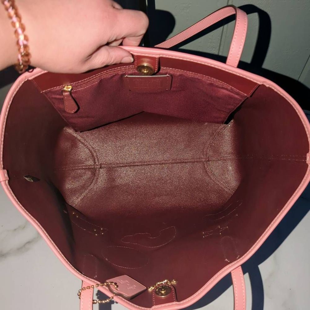 Coach X Disney Cinderella City Tote In Signature C Canvas With Patches - Picture 9 of 11